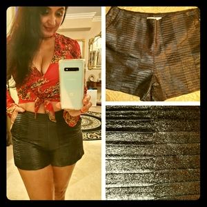 💖💋FOREVER21 LEATHER LIKE BLACK SHORTS, NEW